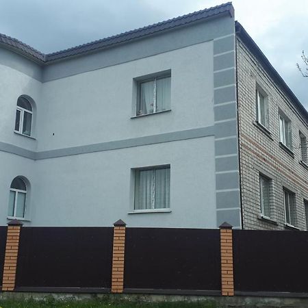 Окремі Номери В Гостьовому Будинку Типу Guest House Kirovograd Exterior foto